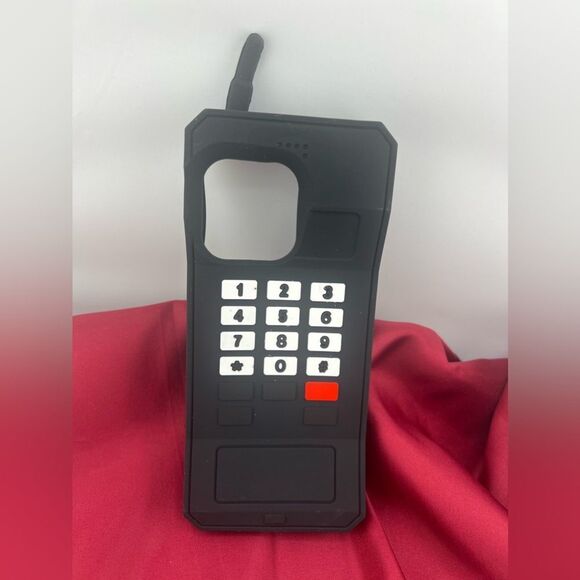 Retro Mobile Phone-Themed Case for iPhone 16 Pro Max - Picture 6 of 7
